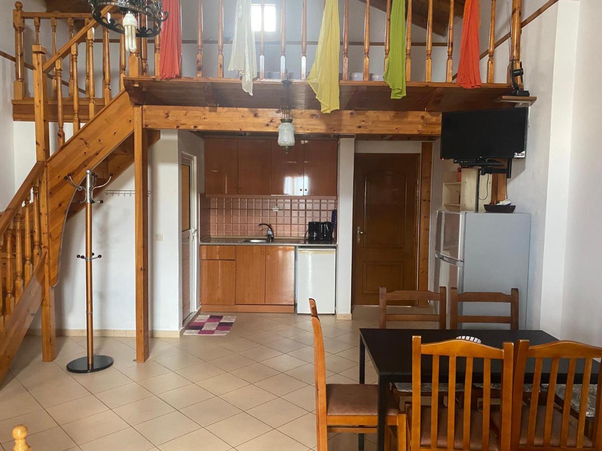 Rexhos Studios Himarë Extérieur photo