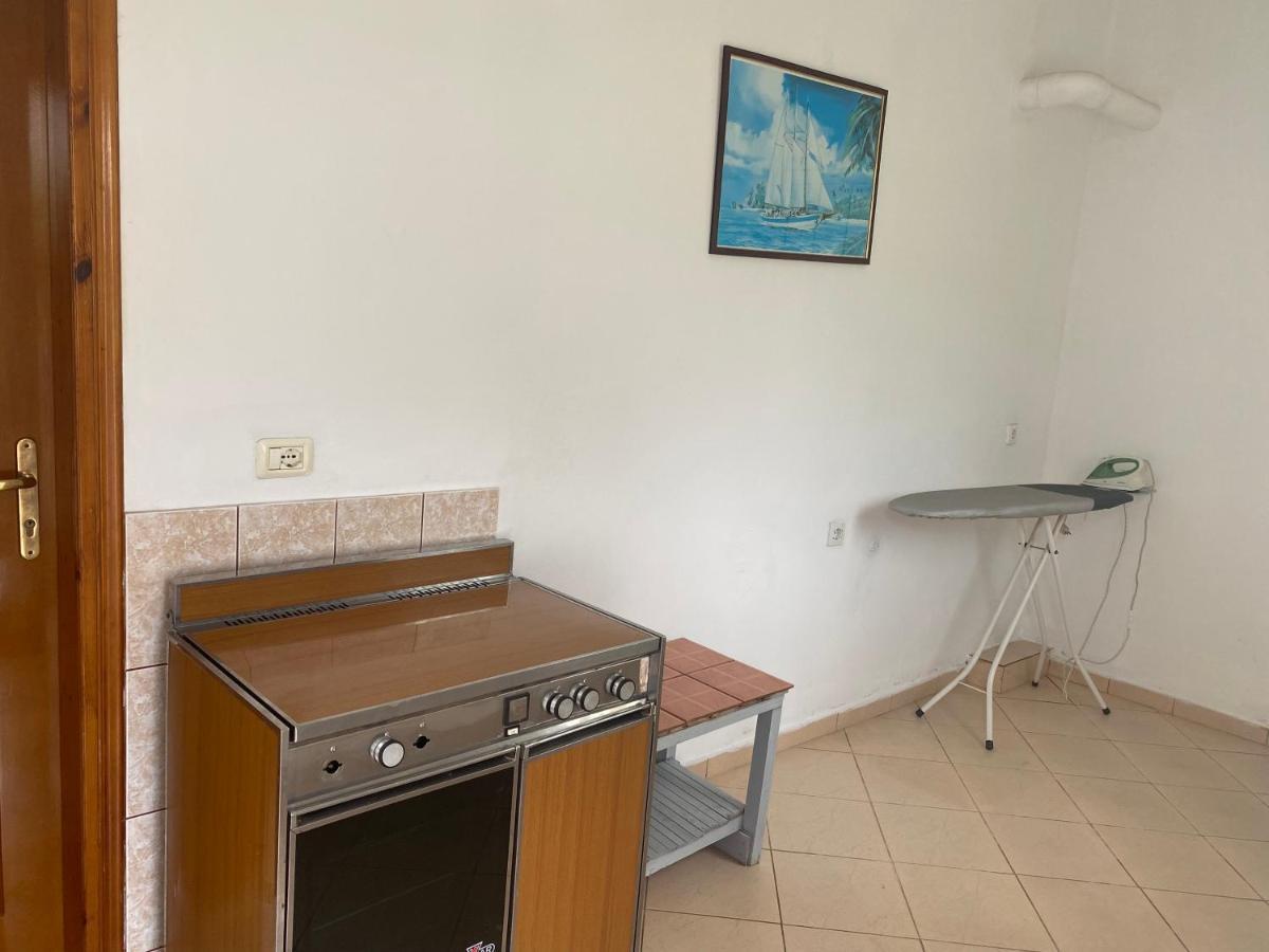 Rexhos Studios Himarë Extérieur photo