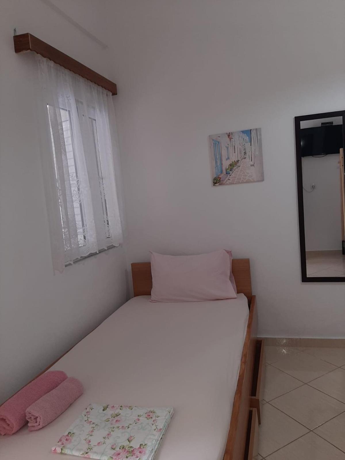 Rexhos Studios Himarë Extérieur photo