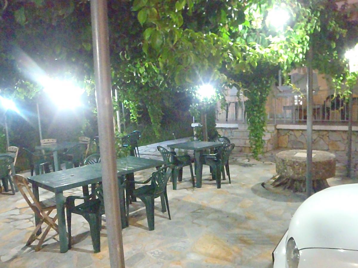 Rexhos Studios Himarë Extérieur photo
